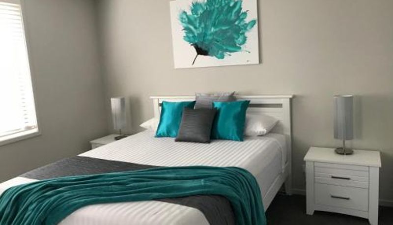 Zimmer - Self Contained Beach View Apartment