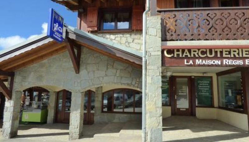 Standart oda - centre station  balcon sud Studio mezzanine Les Saisies - 4 pers