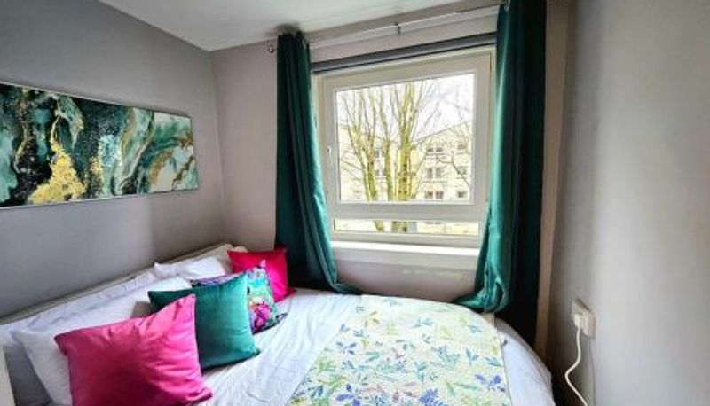 Info - Lovely 3 bedroom Apartment By Sensational Stay Short Lets & Service Accommodation with 6 beds