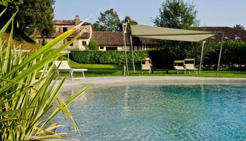 Piscina - Agriturismo La Montecchia