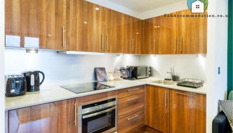 Apartment - Amazing Flat-By FabAccommodation