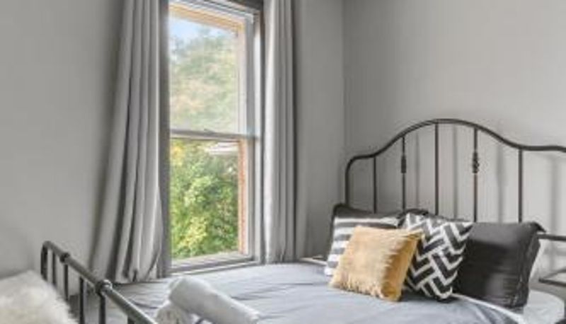 Apartamento - 3 bedroom with laundry and parking at Windsor