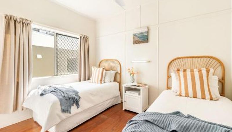 Appartamento - Boorolong 1 - Beachfront Apartment with Convent Beach Views - Holiday Yamba