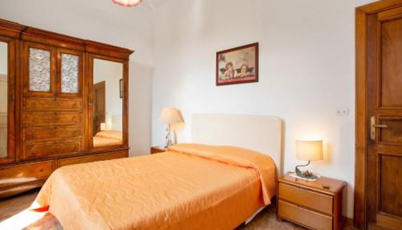 Zimmer - Spacious Apartment in Cava de' Tirreni with Mountain View.