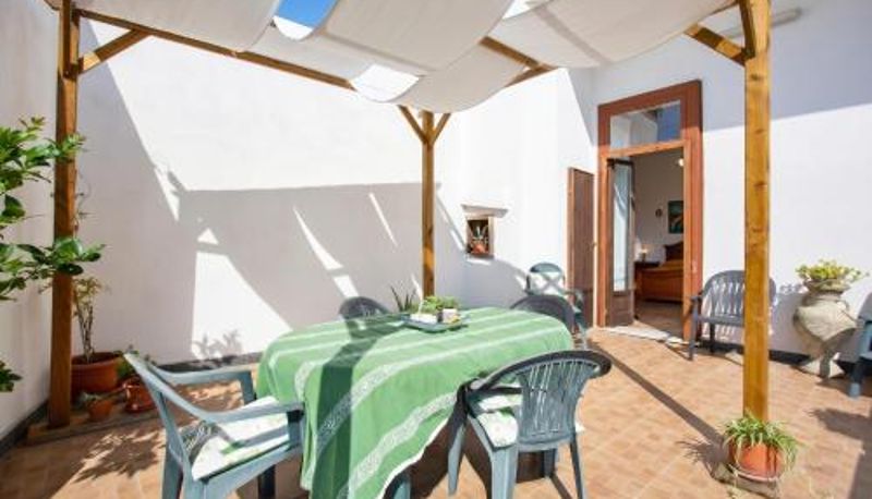 Terasse - Spacious Apartment in Cava de' Tirreni with Mountain View.