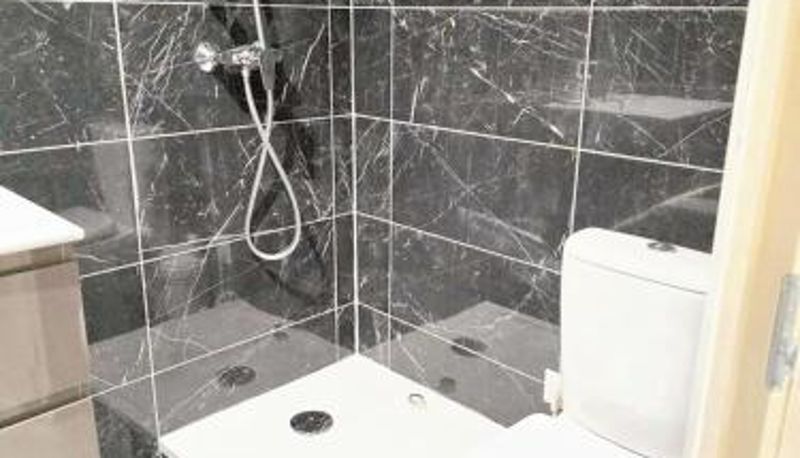 Łazienka - Studio charmant à Noisy-le-Sec de 22 m² avec terrasse