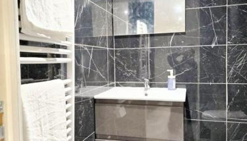 Łazienka - Studio charmant à Noisy-le-Sec de 22 m² avec terrasse