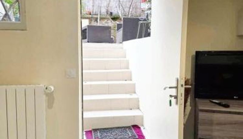 Informacje - Studio charmant à Noisy-le-Sec de 22 m² avec terrasse