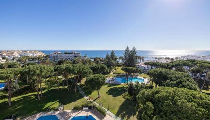 Bilgi - Pool view apartment in Casa Sevilla - Puerto Banús