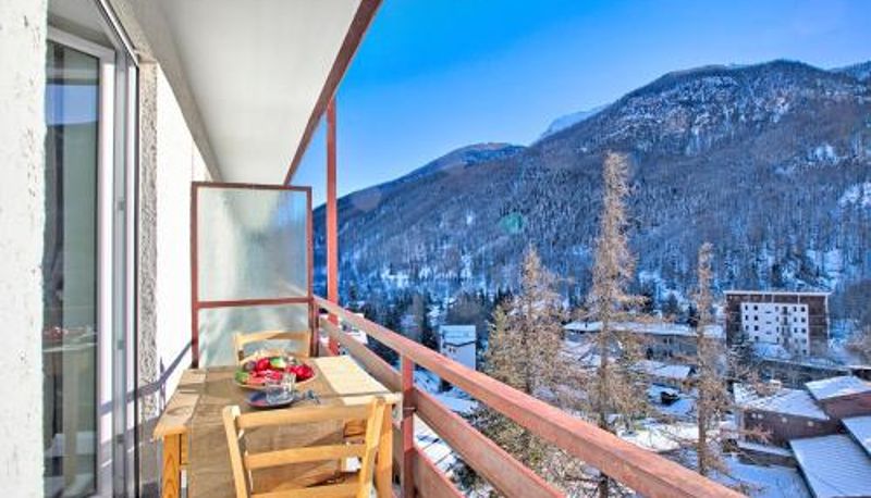 Informacje - Starkeeper Apartment Ski Base with Balcony Views - Happy Rentals