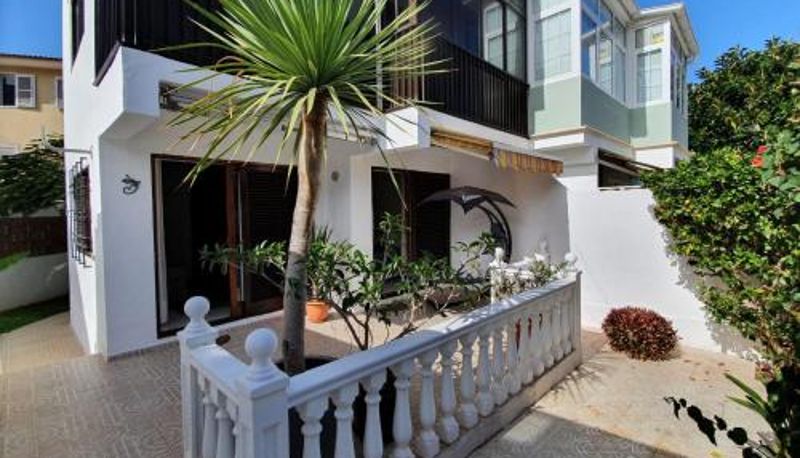 Info - Apartamento Luminoso con Patio y Jardín