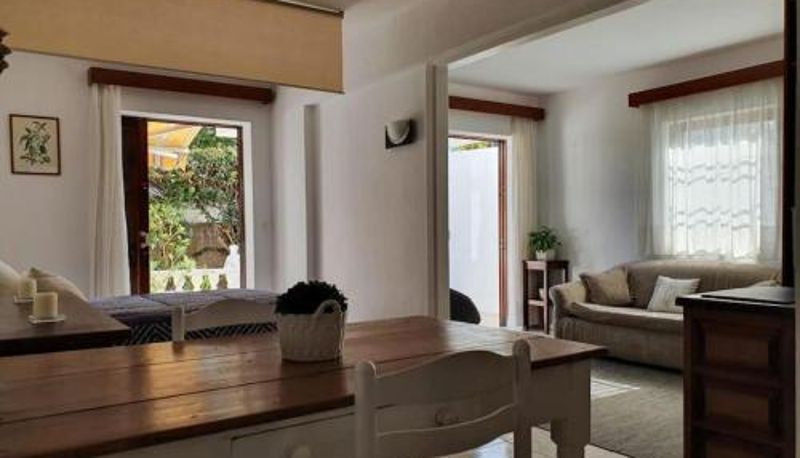 Info - Apartamento Luminoso con Patio y Jardín