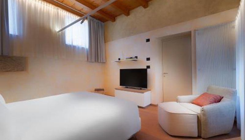 Apartament - 1881 LUXURY SUITES