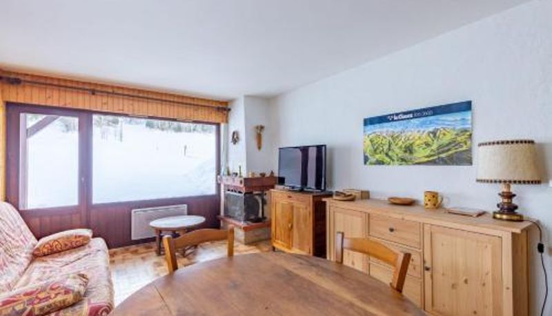 Camera standard - Mountain view apartment with terrace & slopes