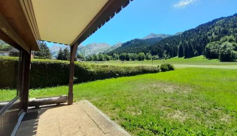 Info - Mountain view apartment with terrace & slopes