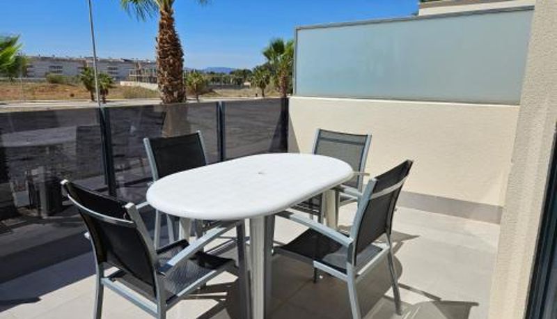 Terras - Realrent Neo Mediterráneo