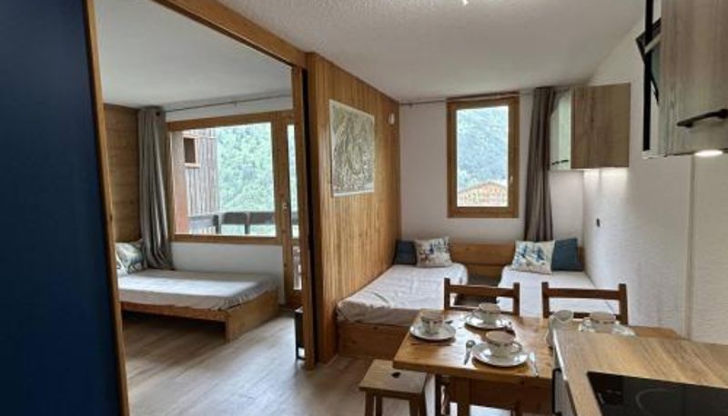 Info - animaux admis - FR-1-355-161  proche des pistes Studio divisible avec balcon