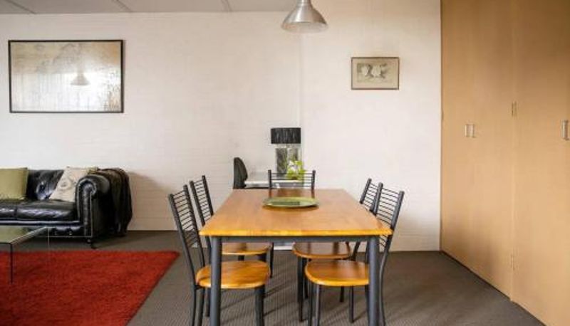 Info - Mid-century Gem - Geelong CBD