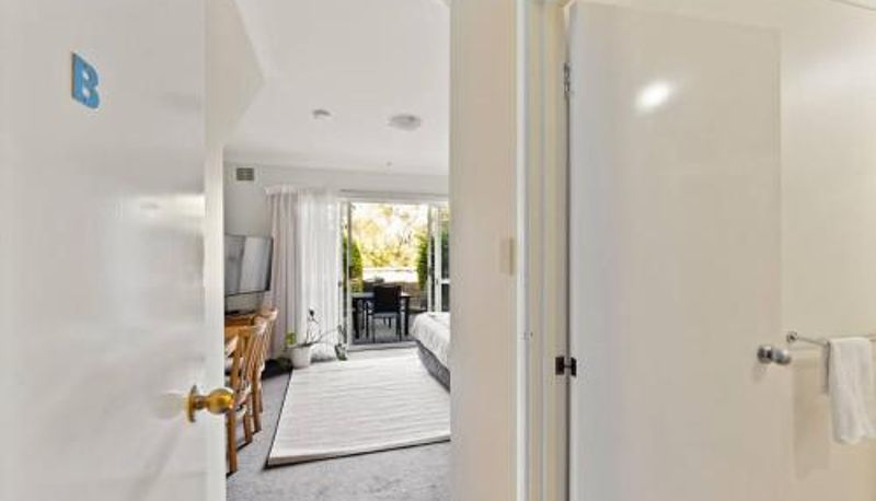 Camera standard - Cosy Studio- Courtyard- Central-pool