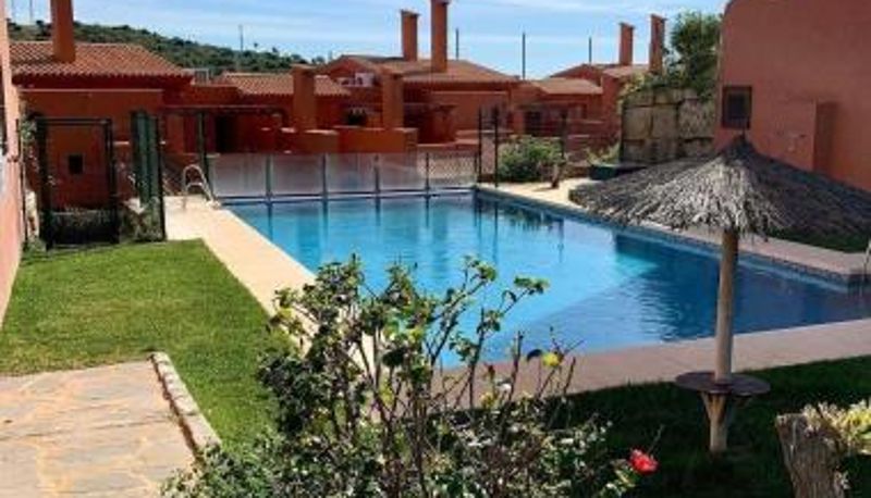 Piscina - Apartamento espacioso con seis piscinas muy tranquilo y jardines cercano a la playa