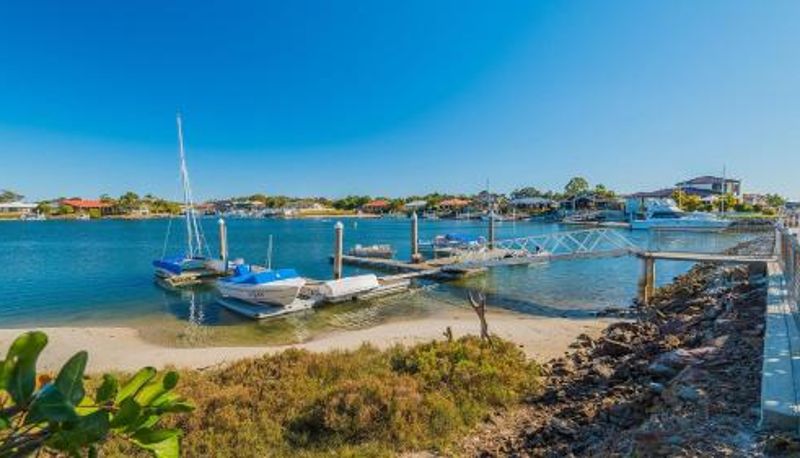 Pokój typu standard - Peninsula Court Unit 10 - Waterfront Unit with Pool & River Views - Holiday Yamba