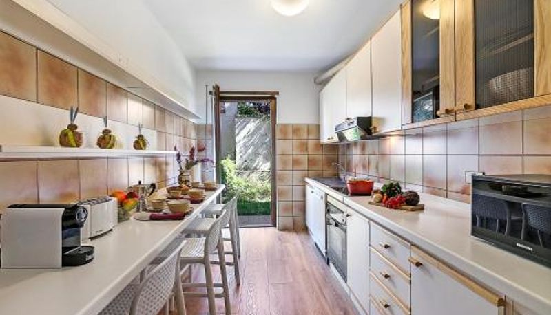 Mutfak - Il Giardino di Riva - Garden Apartment near the Lake - Happy Rentals