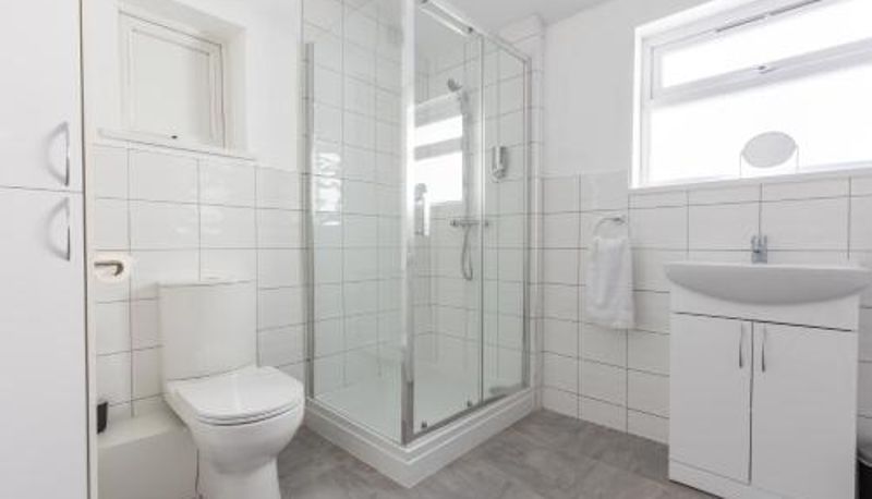 Pokój typu standard - 1 Bed Apt near Hospital and Stadium Free Parking Work or Leisure