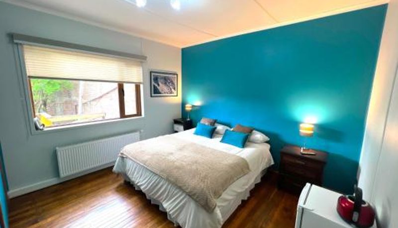 Daire - Incredible Downtown Duplex with Interior Backyard