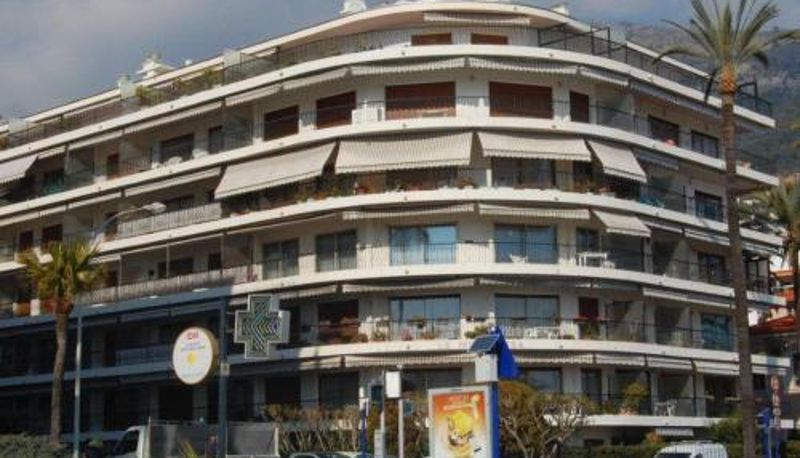 Info - Wifi gratuit  proche plages et centre Studio face mer avec terrasse