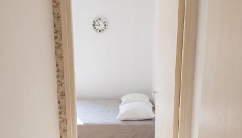 Room - 17 m² + Balcon  Rennes les bains Studio confortable