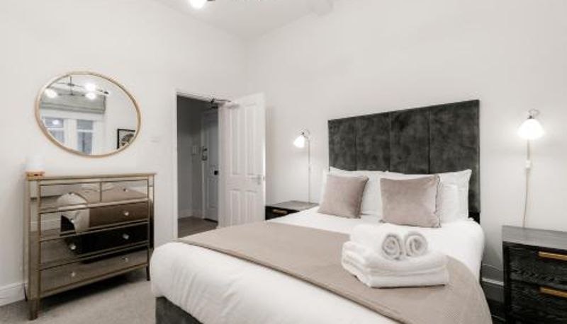 Daire - Baker Street Apartments
