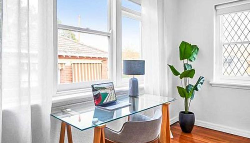 Appartement - 1 Bedroom Art Deco Apt With Study