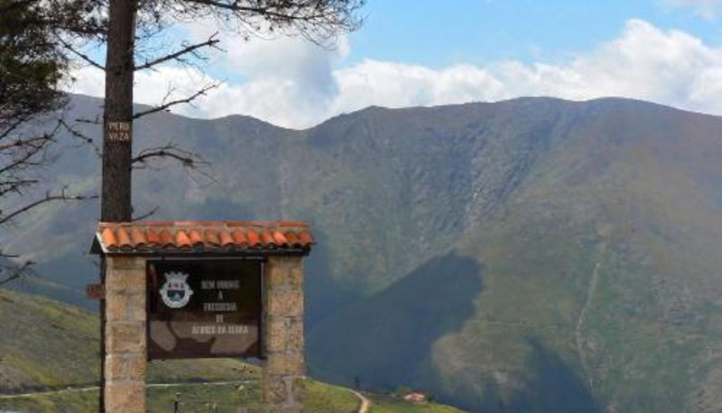 Info - Charming Apartment in Alvoco da Serra - Mountain View - 50 sqm