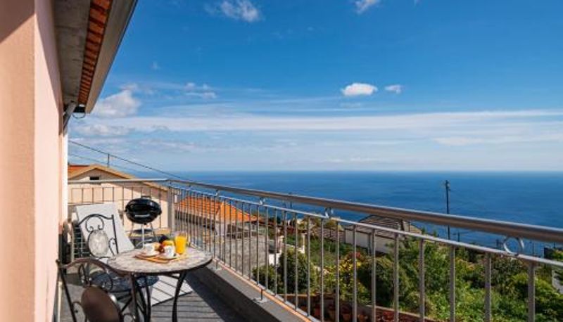 Manzara - OurMadeira - SeaView Apartment