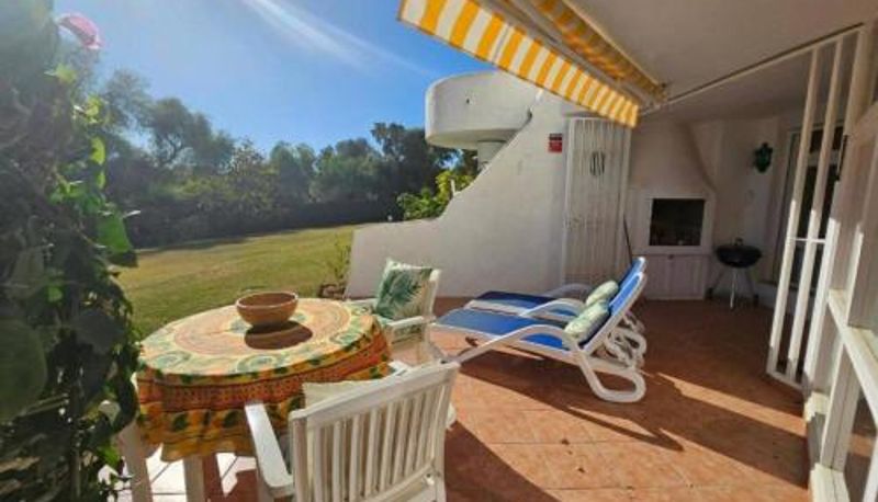 Standaardkamer - Calahonda 2BR Garden Apt · Pool · Beach Walk