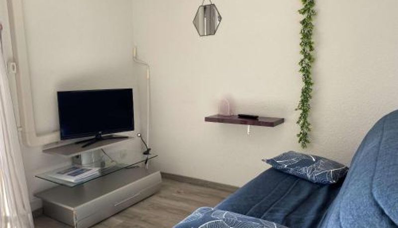 スタンダードルーム - Balaruc-les-Bains  2 étoiles  balcon  proche thermes et commerces Charmant T1 climatisé avec wifi