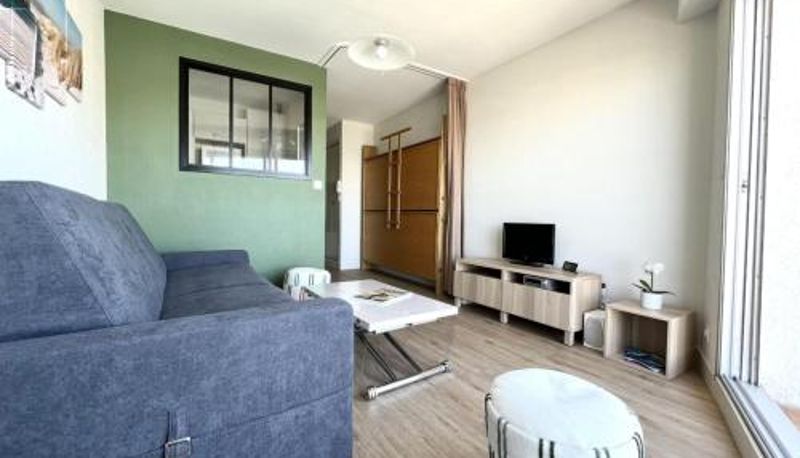 Standart oda - Pretty and bright studio with view on the harbor