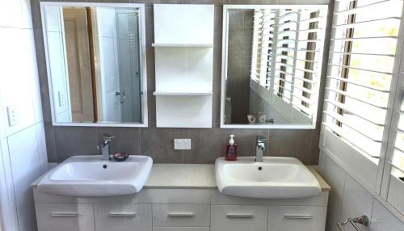 Info - Cabins @ The View