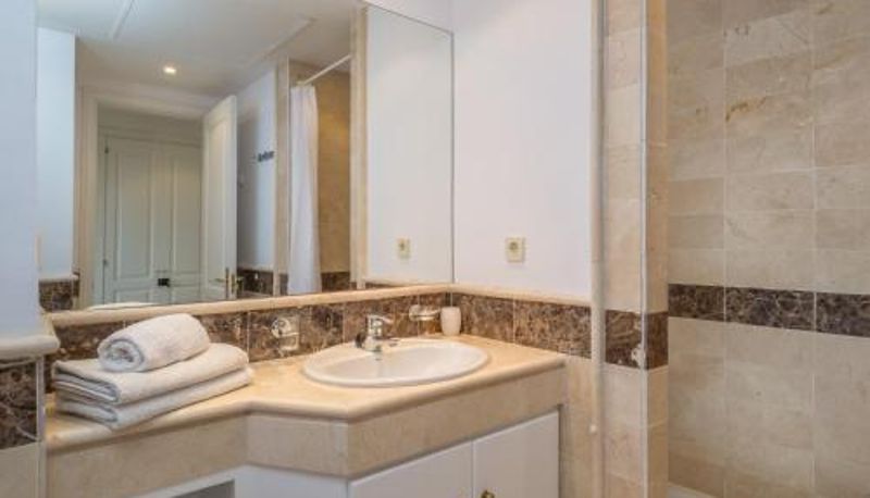 Apartment - Elveria Hills excellent views