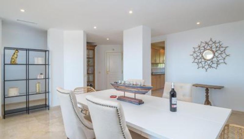 Apartment - Elveria Hills excellent views