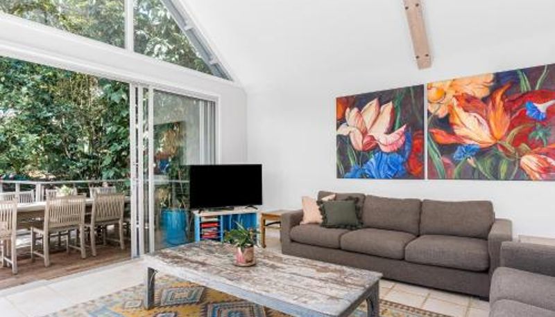 Info - Byron Bay - Absolute Belongil Summerhouse Byron Bay Accom 12 Childe Street