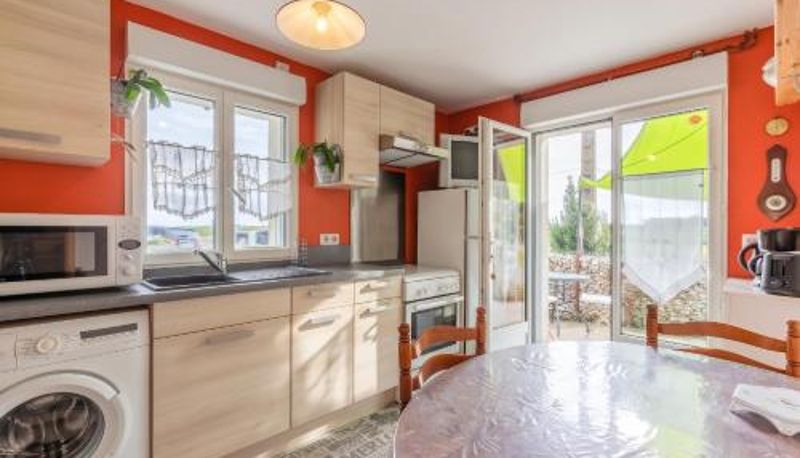 Cuisine - terrasse  45 m² Appartement accueillant à Mortagne-sur-Gironde