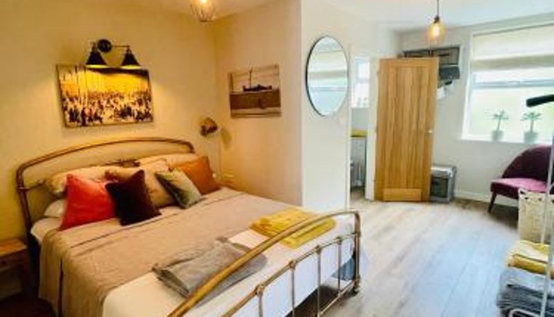 Apartment - The Art Attic a Stylish Boutique Apartment