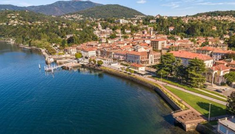 Informacje - Piccolo Mondo Antico: Stresa 2BR Apartment with Lake View - Happy Rentals
