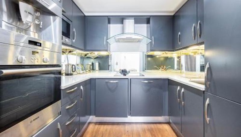 Apartamento - Crowne Views by Austin David Apartments