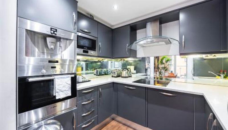 Apartamento - Crowne Views by Austin David Apartments