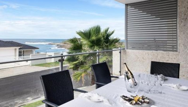Info - White Sails 1 - Coastal Elegance with Pool Overlooking Convent Beach - Holiday Yamba