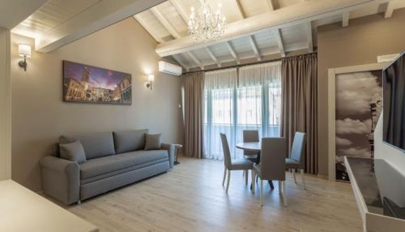 Daire - Luxury Apartments San Zeno - Adults Only