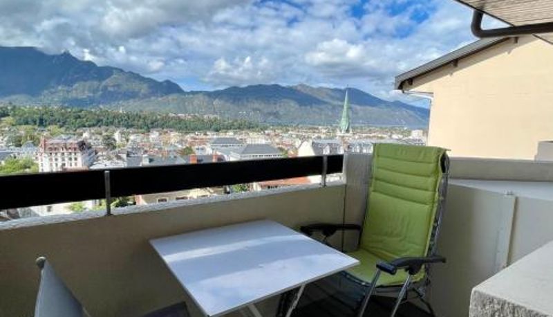 Standart oda - parking et proche Thermes Chevalley Joli studio avec vue lac