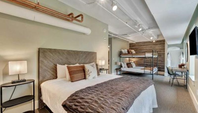 Suite - Music City Suite 6BR by Maddox Hotel
